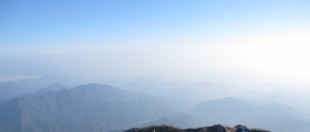 来趟说走就走的登山旅行，9月3日邀您军峰山看奇峰怪石云海缠绵