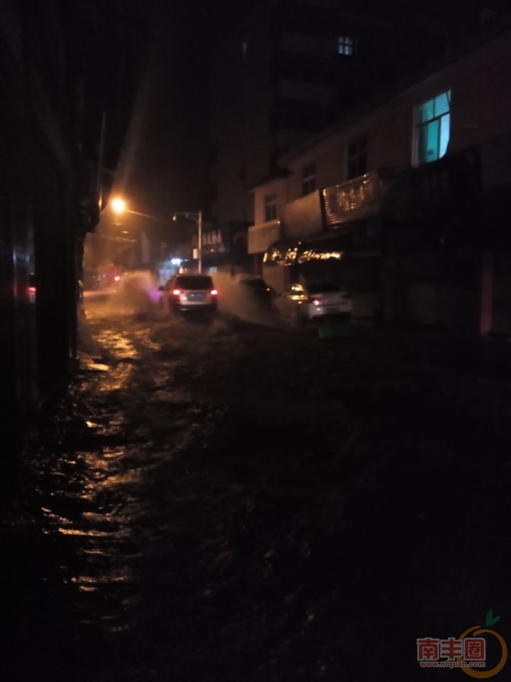 92387594-4130466de934630d.jpg