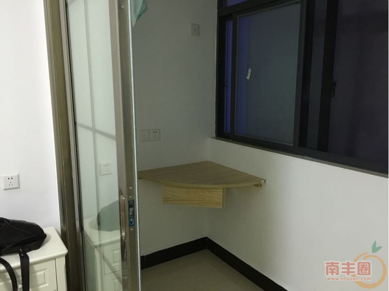 8QP85172OU8j.jpg