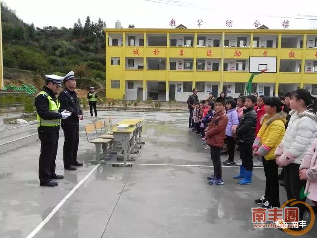 2cdfeb908c9d0f48dea1e858e2c594a7.jpg
