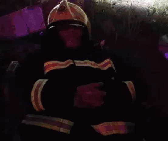 dd1ec4419634e187910e76a3a0feee36.gif
