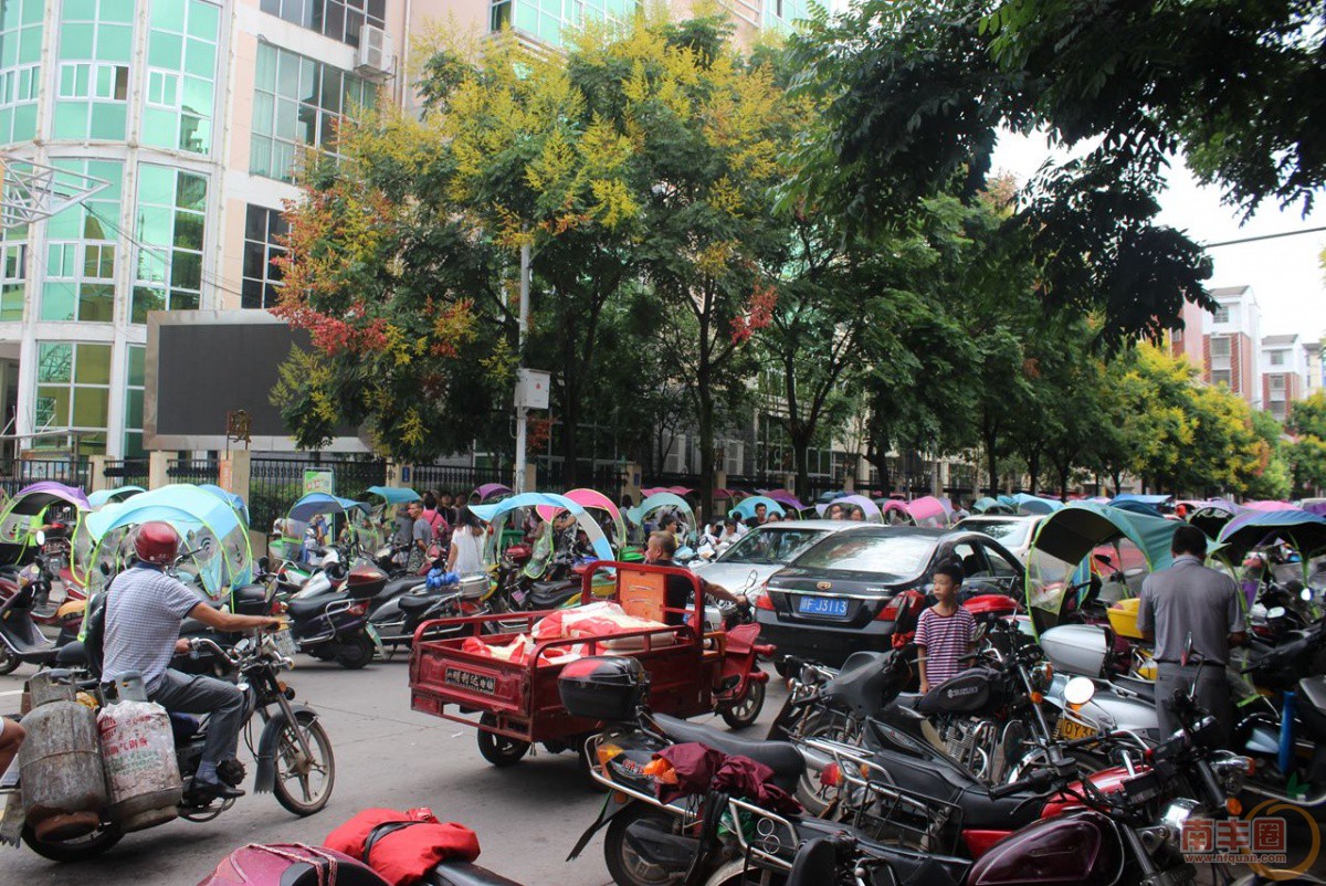 d7551ef111f814592cc5a3c9e598513e.jpg
