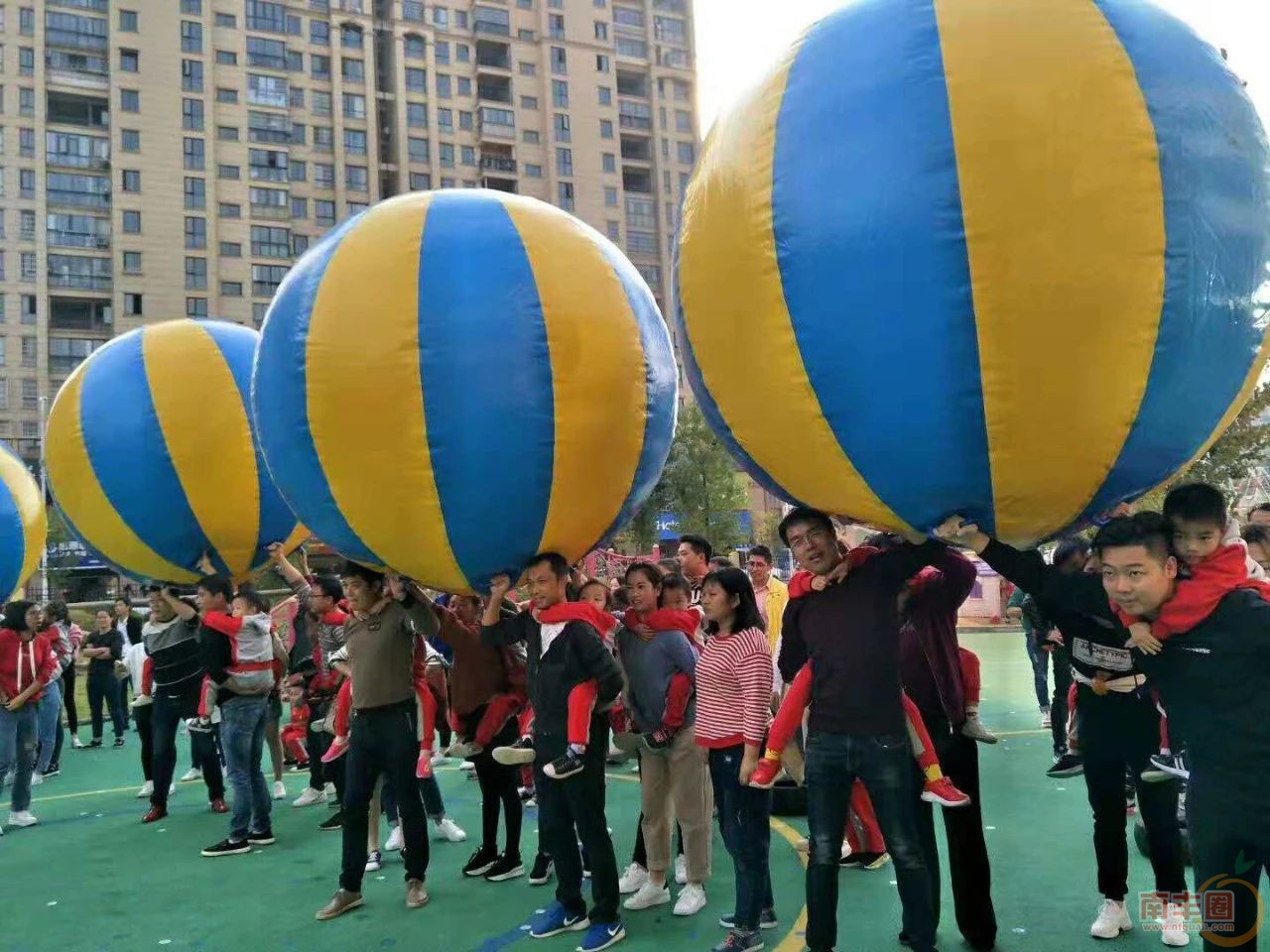 586d9cb93cb559ced8006de1d4b43329.jpg