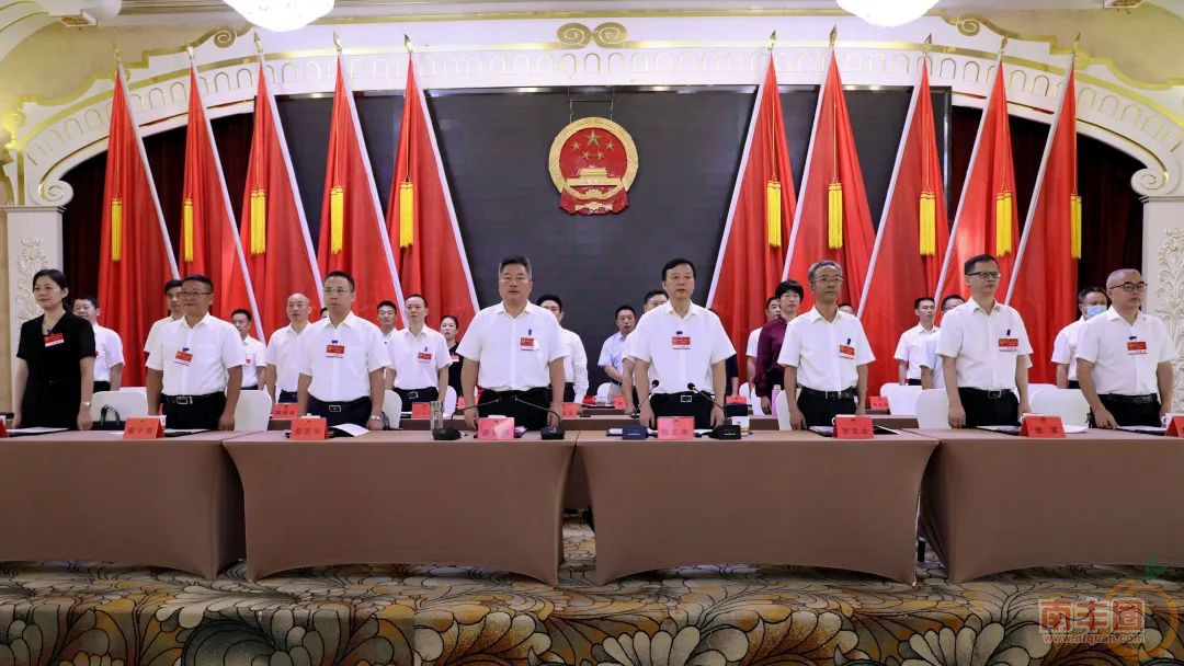 083725vp3lm8pay8erxepx.jpg