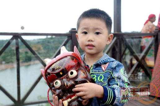 163049cwr9cc96a9y4a9f9.jpg