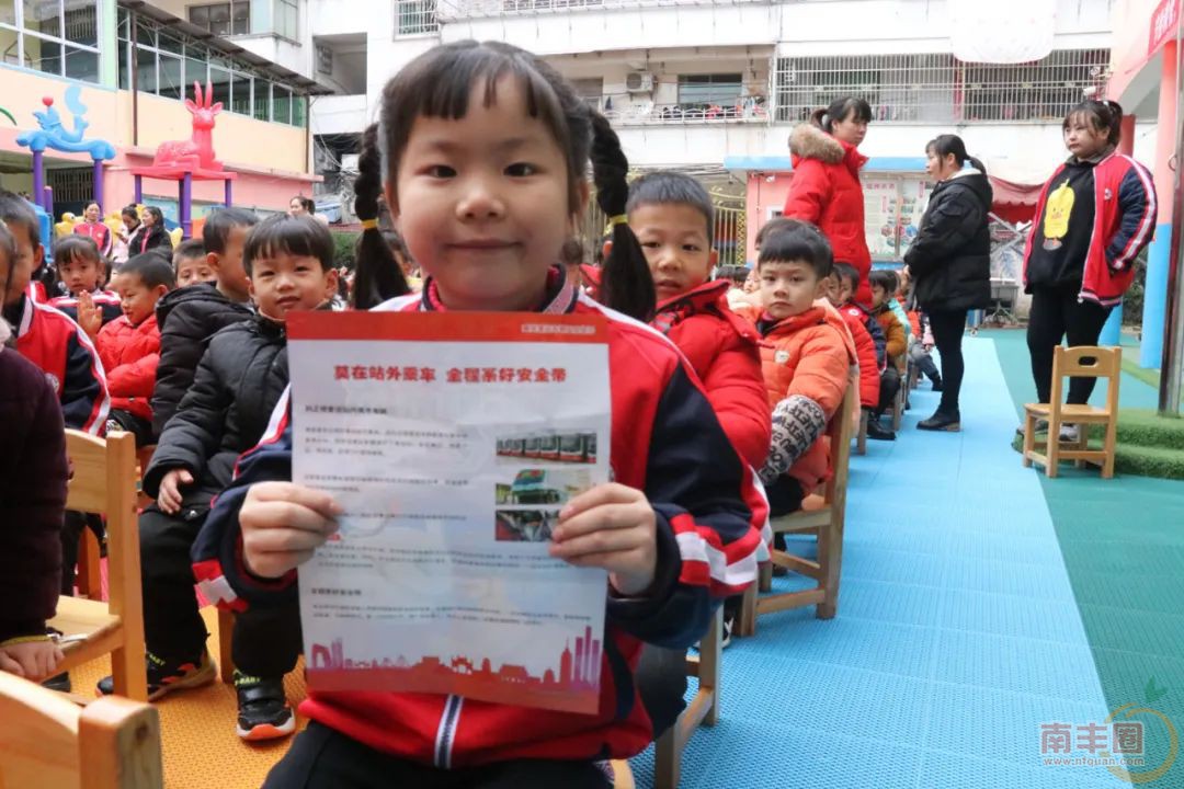 105958nc5pb85e877ghc2a.jpg